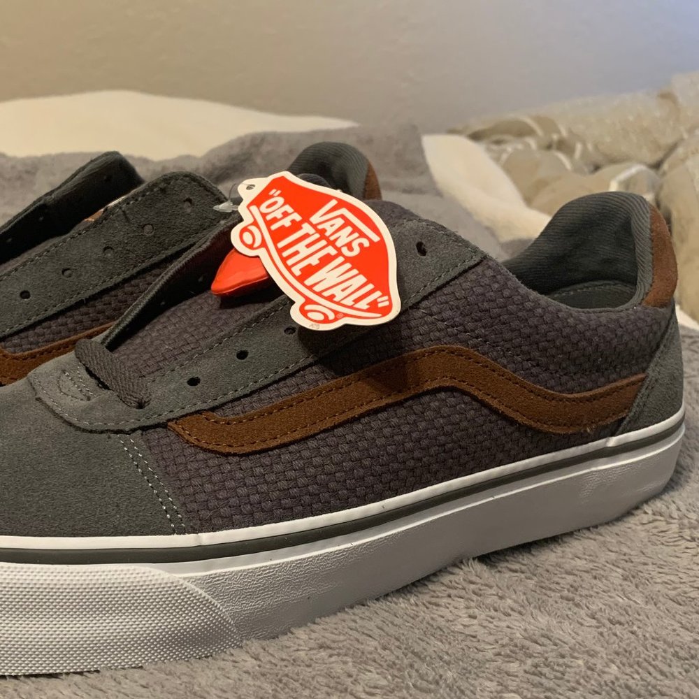 NWT - Vans Old Skool Deluxe